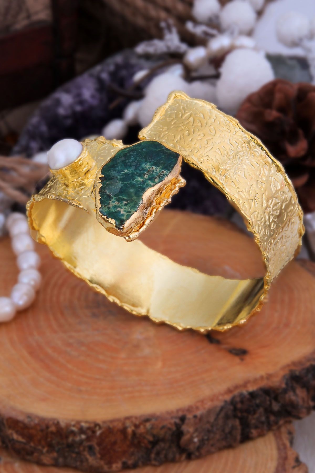 Pearl & Varasite Bracelet