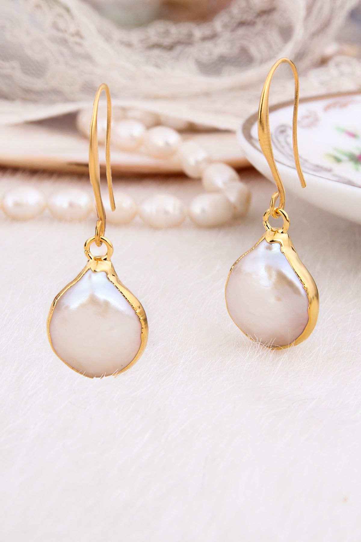 Pearl Earring