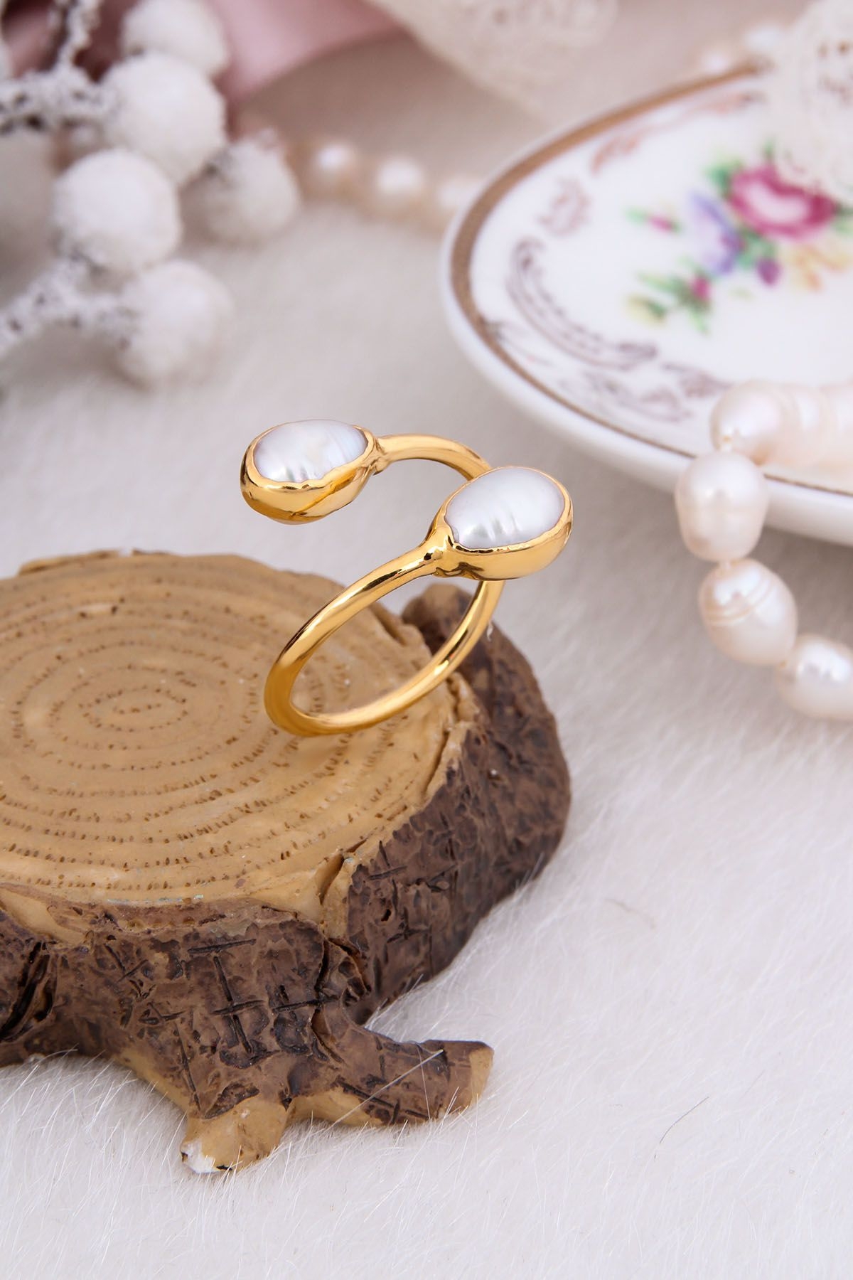 Pearl Ring