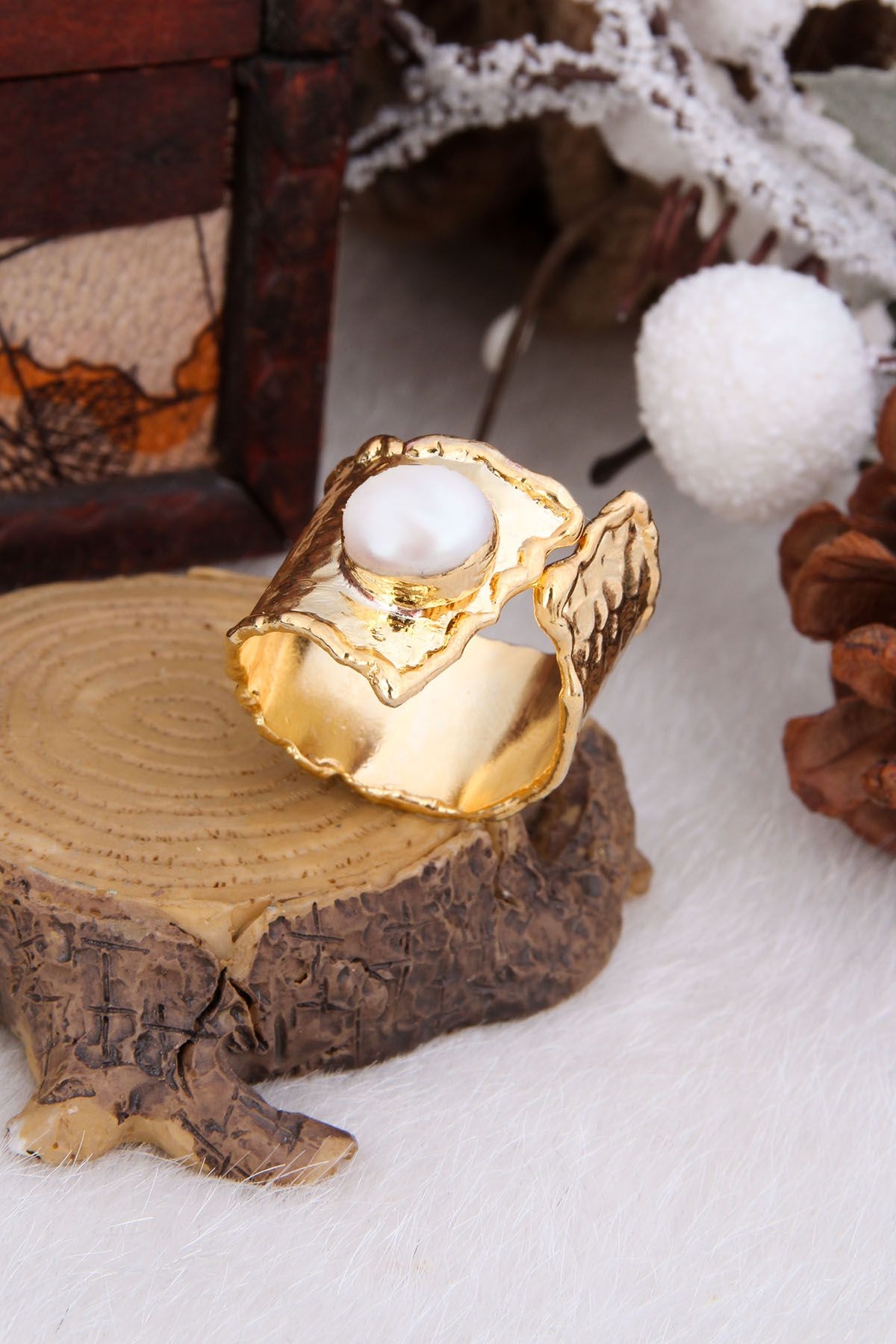 Pearl Ring