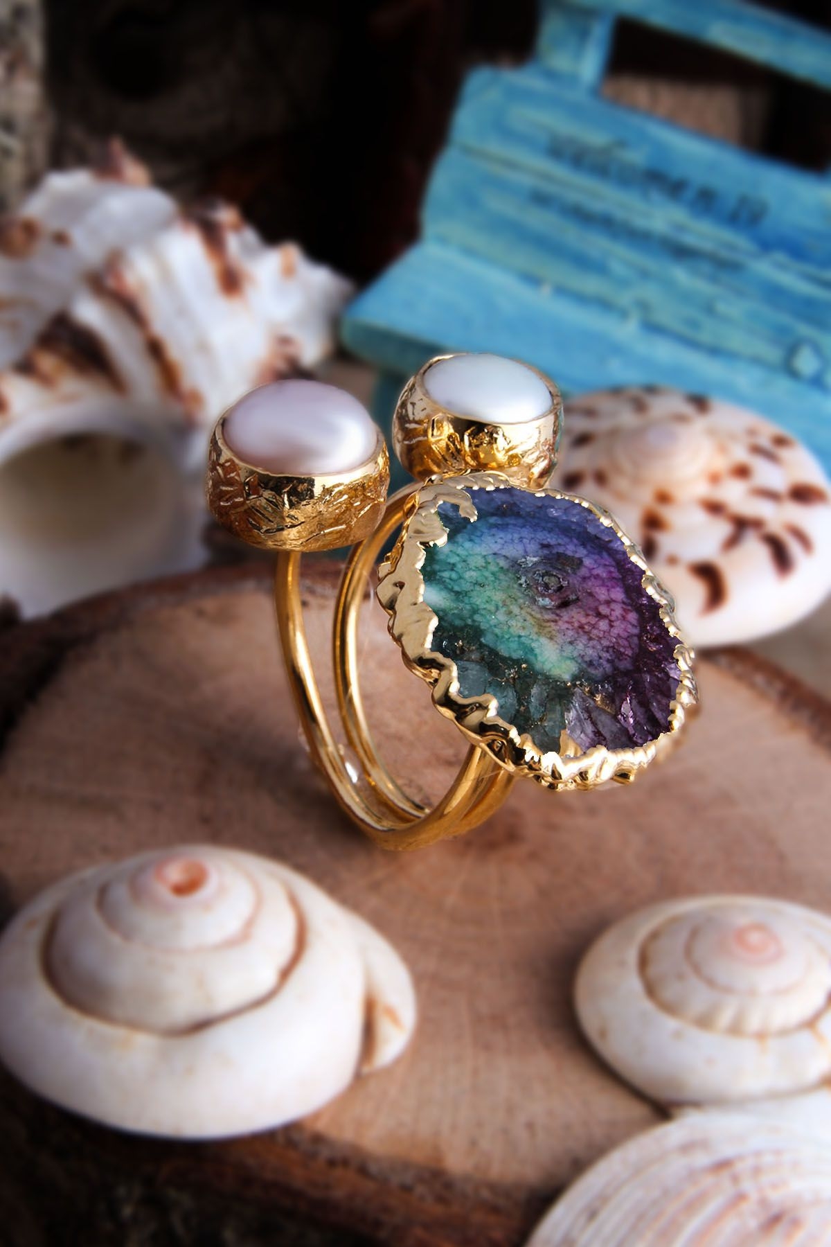 14K Gold Plated & Brass Material & Quartz & Pearl 