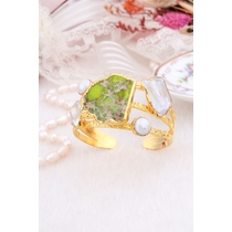 Pearl & Varasite Bracelet